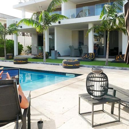 Goudhaen Luxury Private Apartments Jan Thiel Beach المظهر الخارجي الصورة
