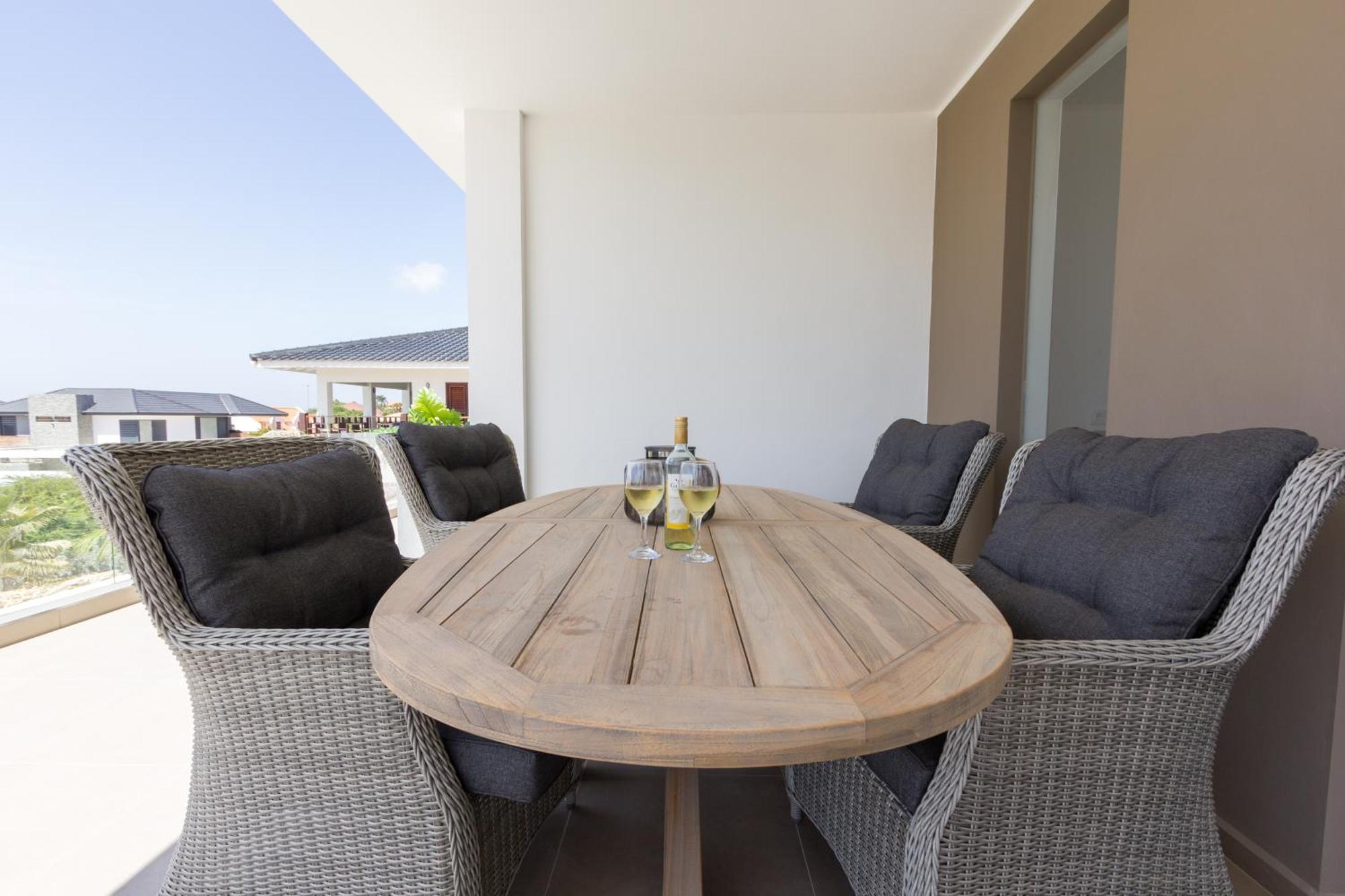 Goudhaen Luxury Private Apartments Jan Thiel Beach المظهر الخارجي الصورة