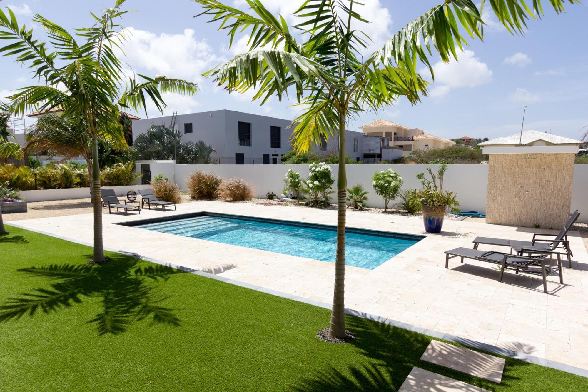 Goudhaen Luxury Private Apartments Jan Thiel Beach المظهر الخارجي الصورة