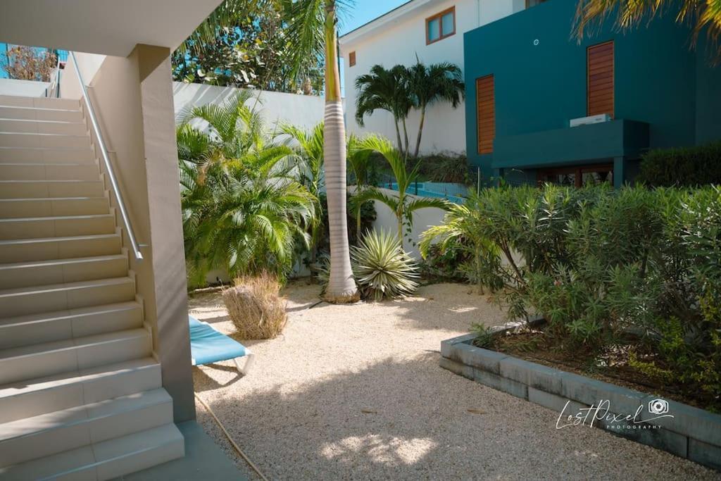 Goudhaen Luxury Private Apartments Jan Thiel Beach المظهر الخارجي الصورة