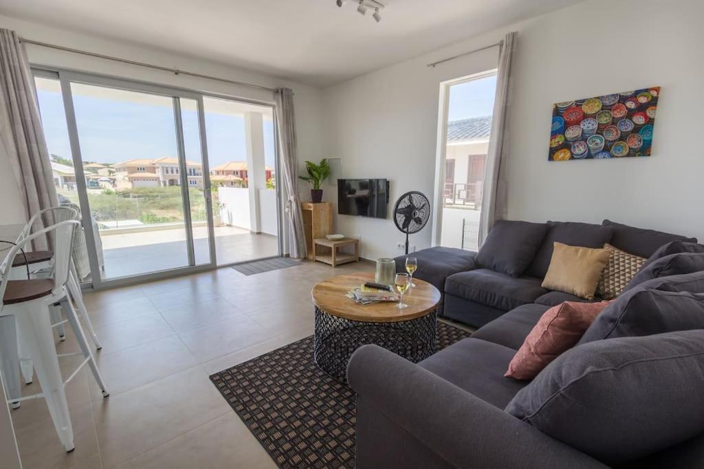 Goudhaen Luxury Private Apartments Jan Thiel Beach المظهر الخارجي الصورة