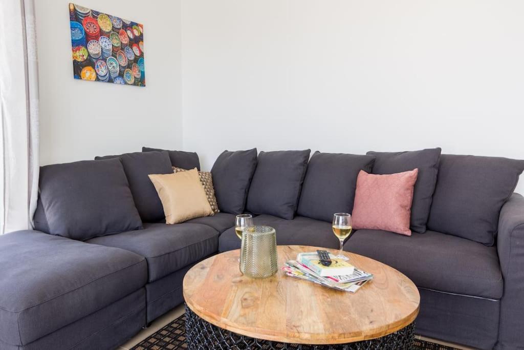 Goudhaen Luxury Private Apartments Jan Thiel Beach المظهر الخارجي الصورة