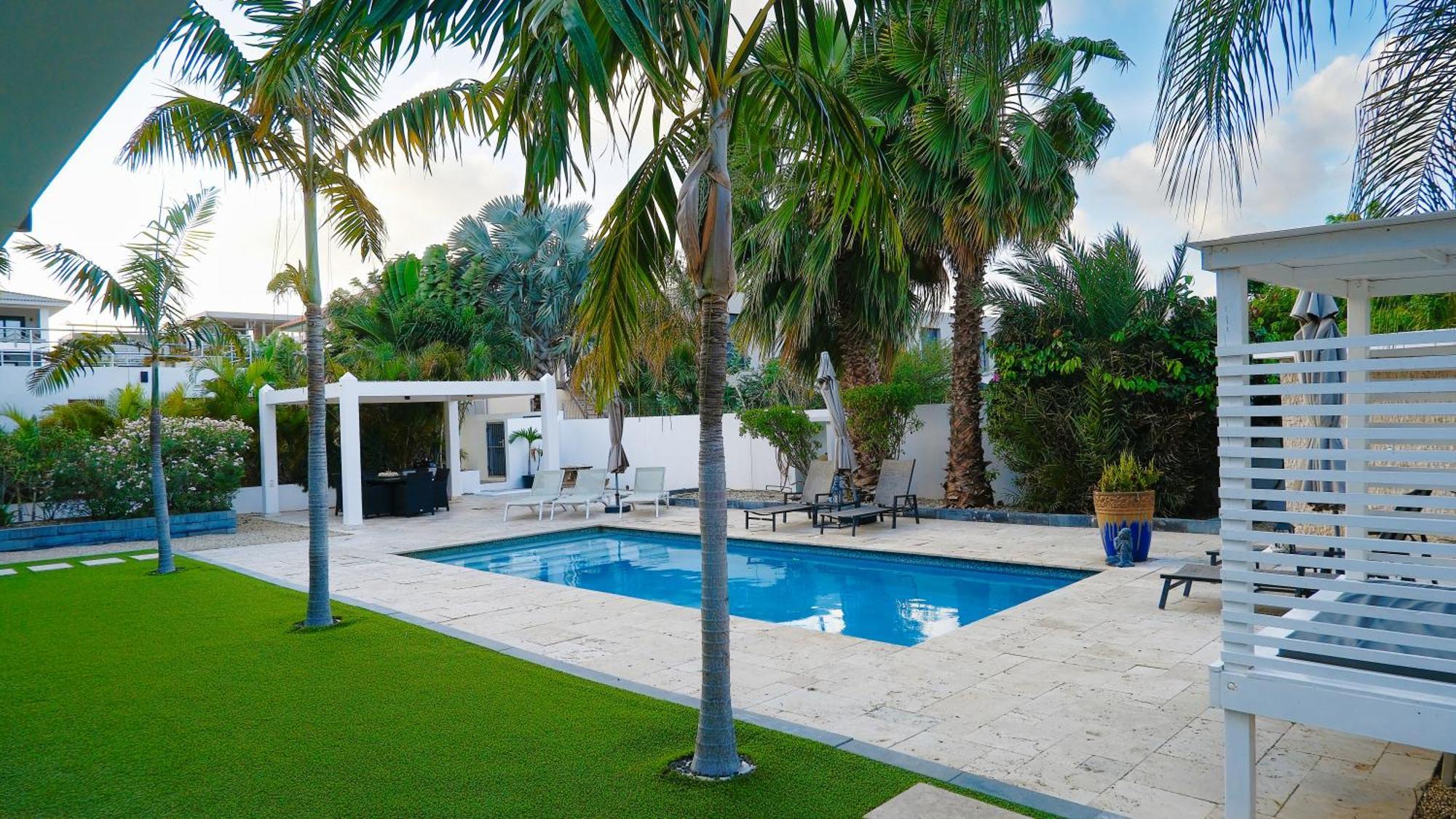 Goudhaen Luxury Private Apartments Jan Thiel Beach المظهر الخارجي الصورة